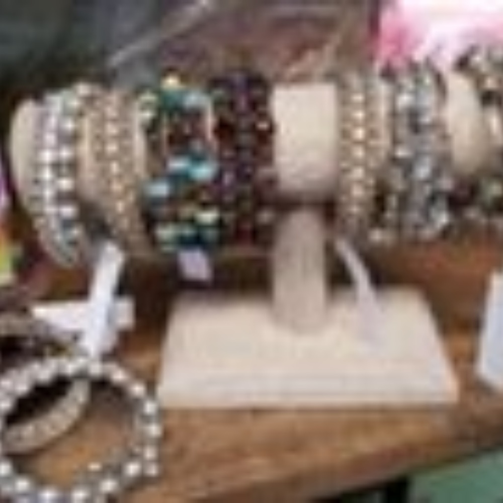 CECELIA DESIGNS BY KAITLYN CECELIA STOCK